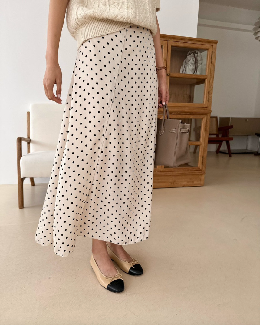 Polka dots skirt