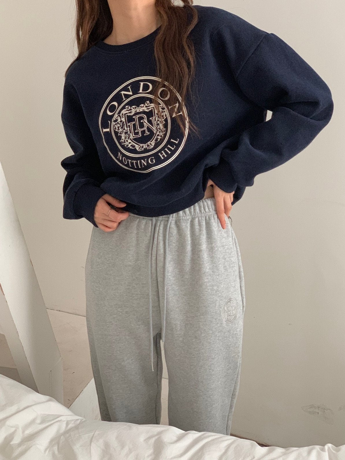 (F/W) Fleece lined sweatshirt