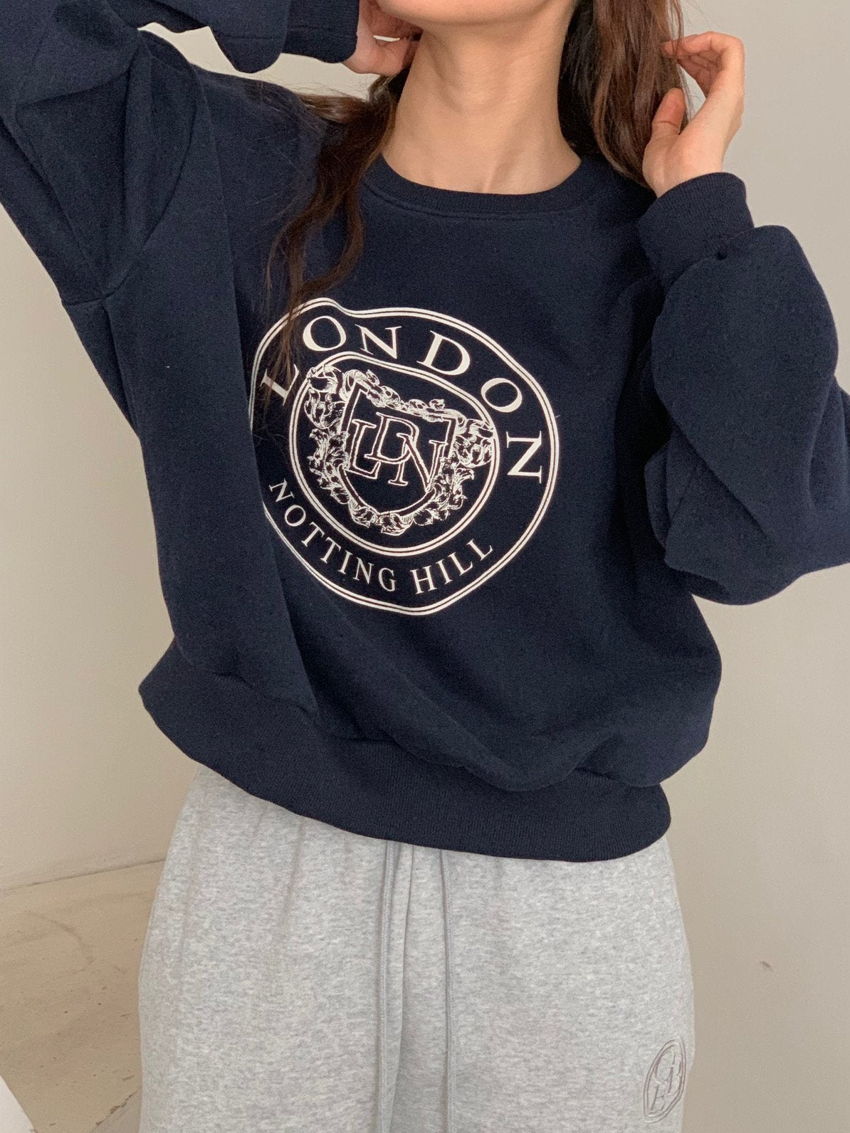 (F/W) Fleece lined sweatshirt