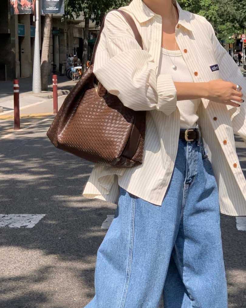 AREING boxy striped shirt