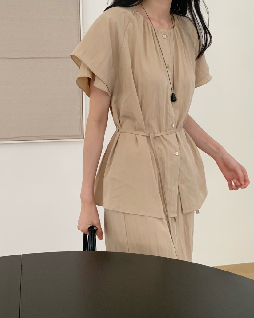 Wing sleeves blouse/ Skirt