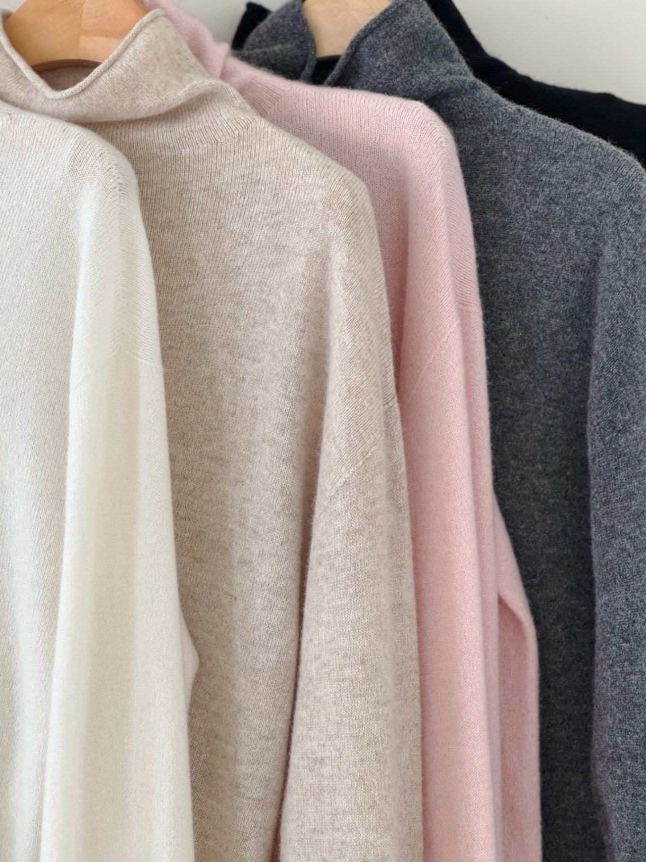 (F/W) Wholegarment high-neck knit top