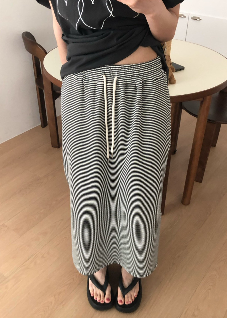 Ribbed long skirt