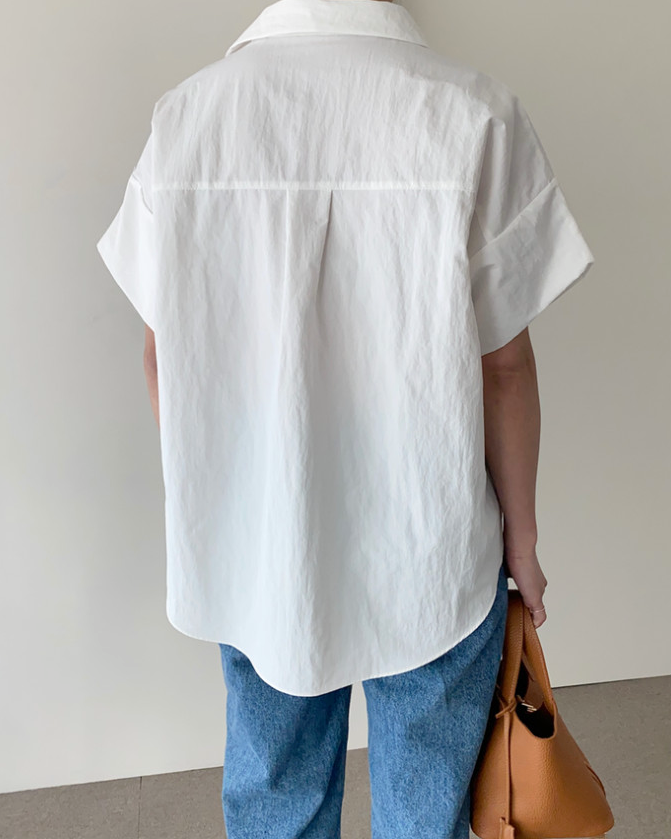 Nylon collar blouse