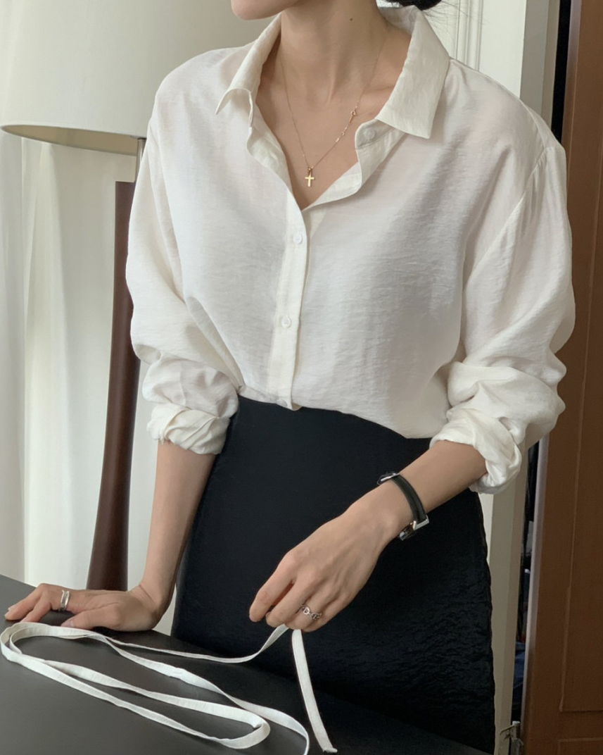 Silky belt shirt