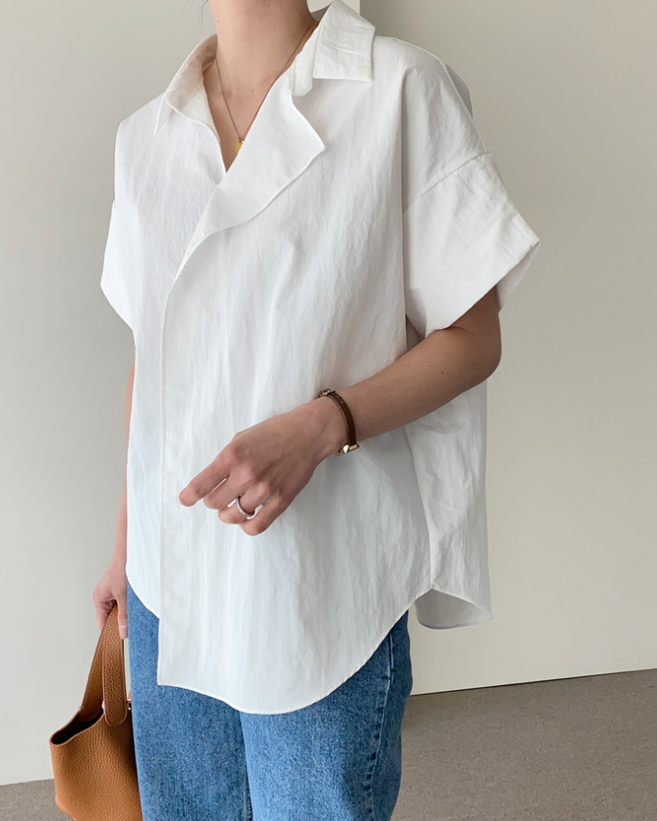 Nylon collar blouse