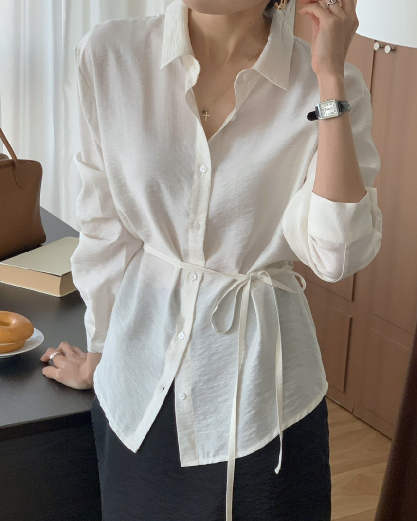 Silky belt shirt