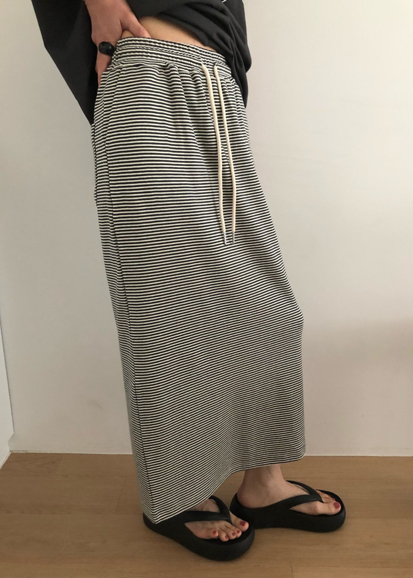 Ribbed long skirt
