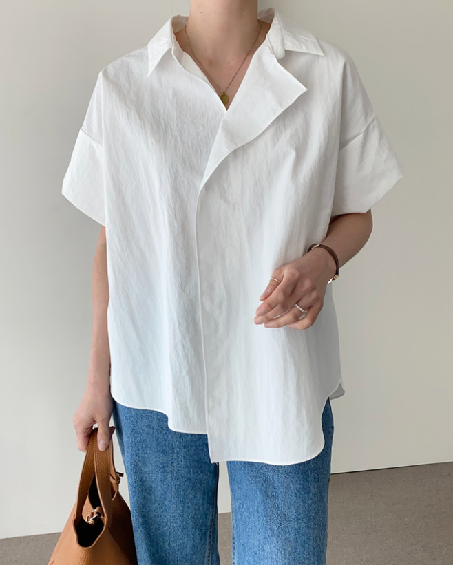 Nylon collar blouse
