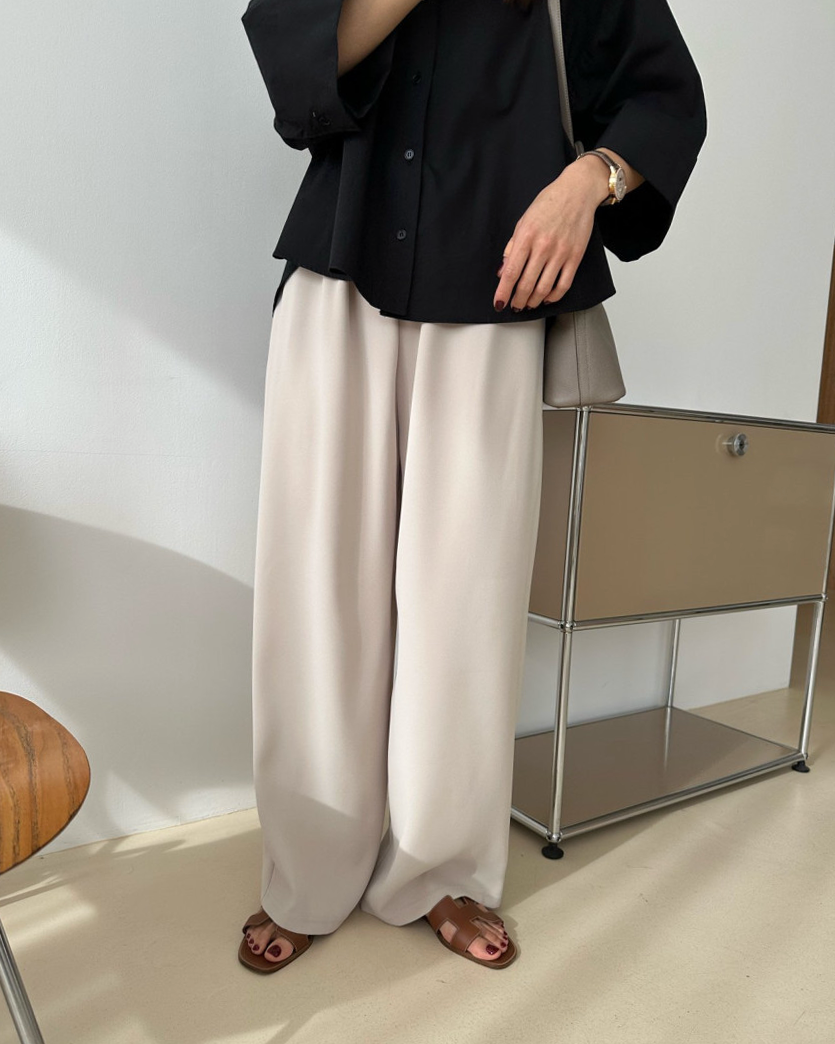 Silky wide pants