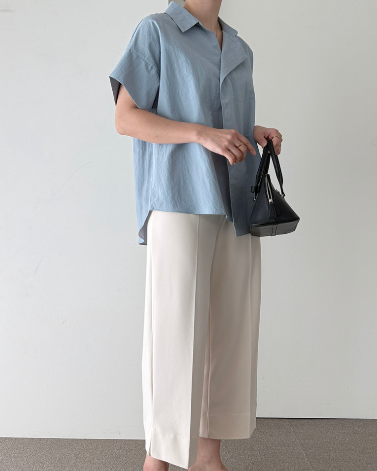 Nylon collar blouse