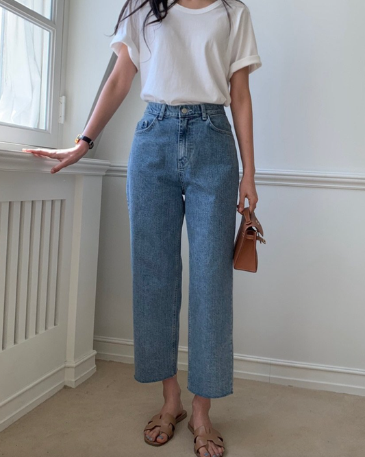 Summer raw hem jeans