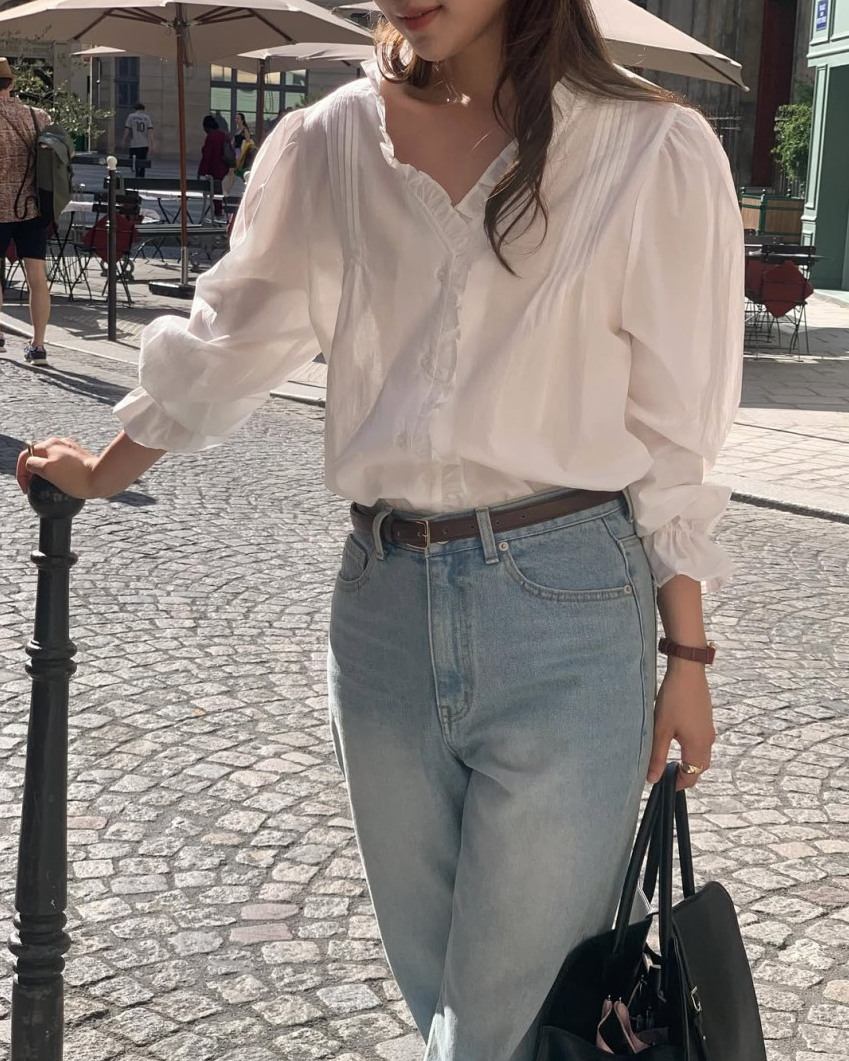 Cotton frill blouse