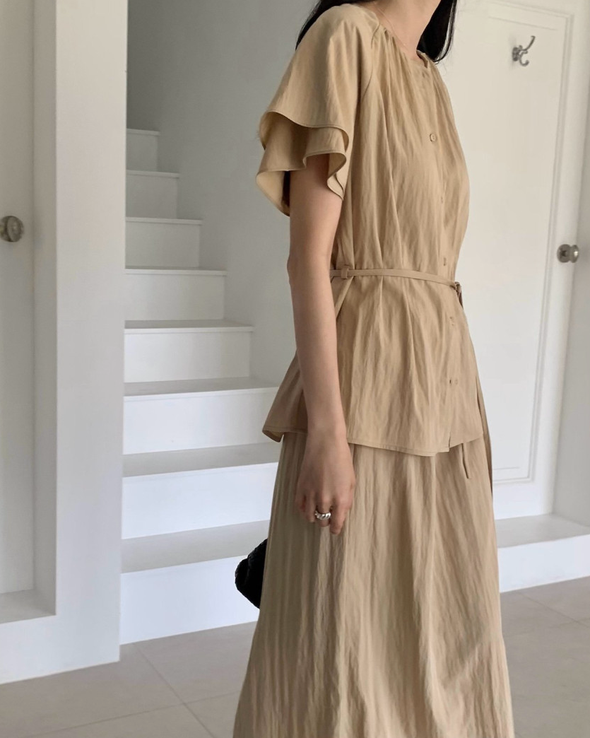 Wing sleeves blouse/ Skirt