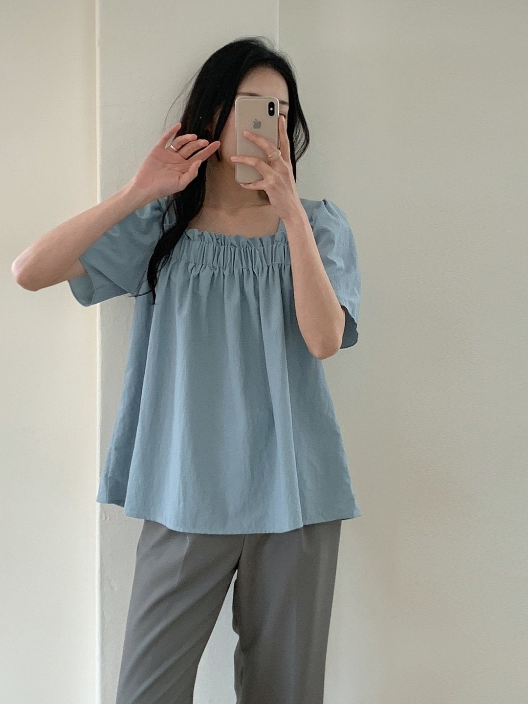 Nylon shirring blouse