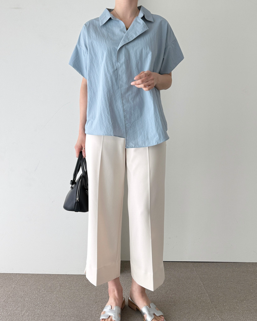 Nylon collar blouse