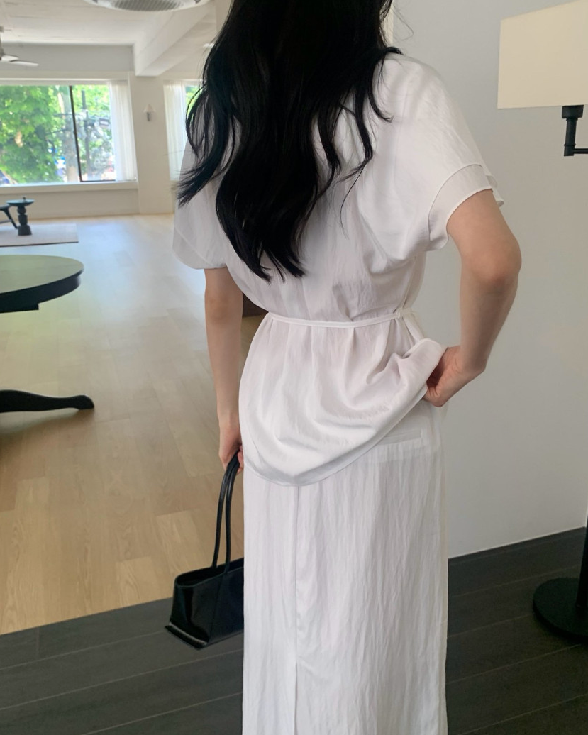 Wing sleeves blouse/ Skirt