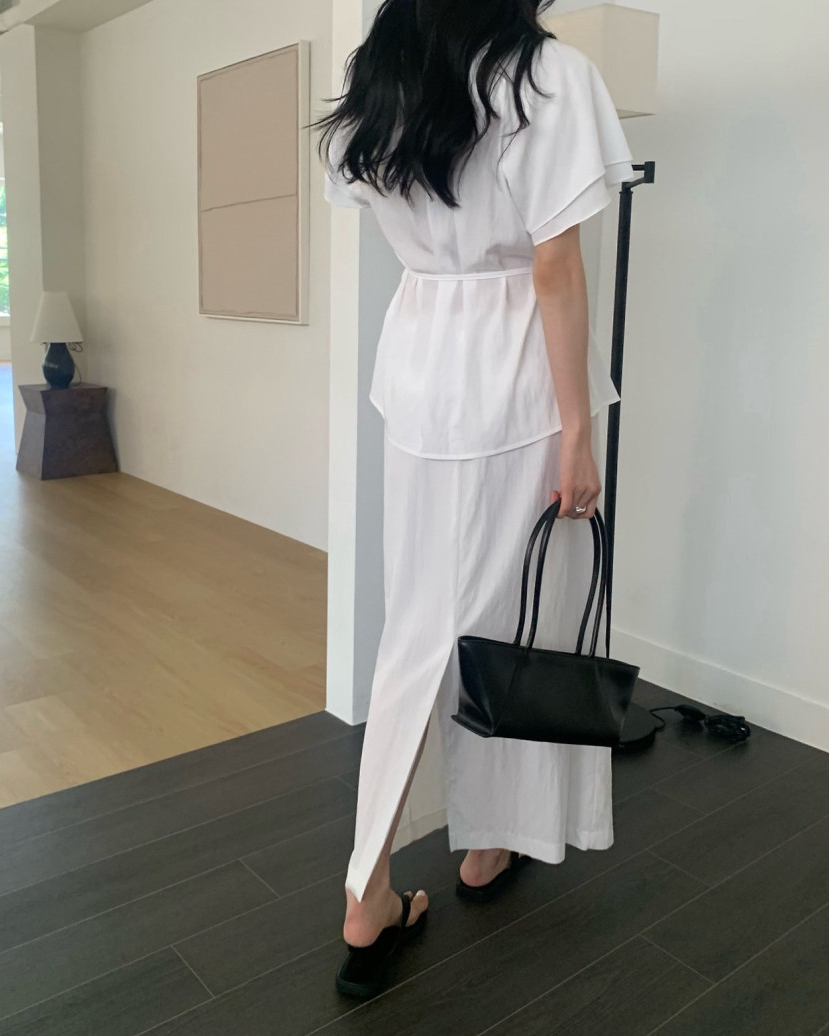 Wing sleeves blouse/ Skirt