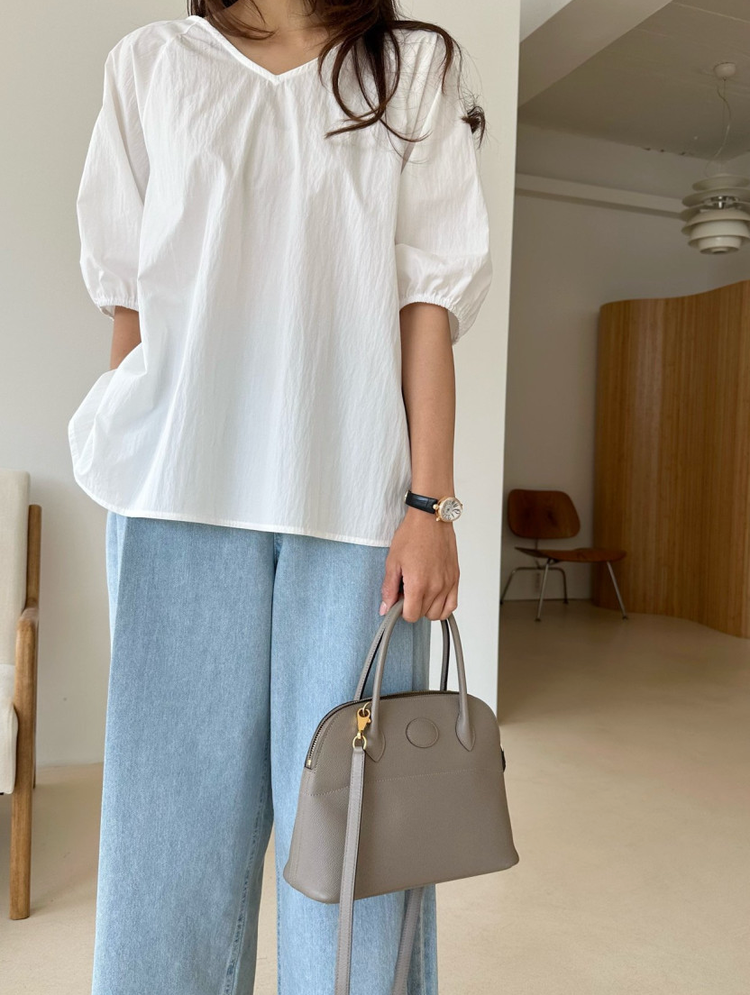 V neck puff sleeves blouse