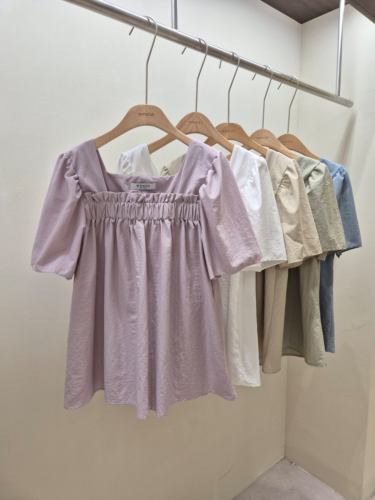 Nylon shirring blouse