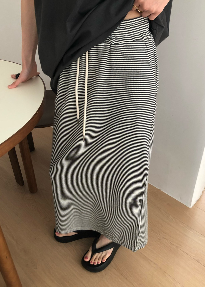 Ribbed long skirt