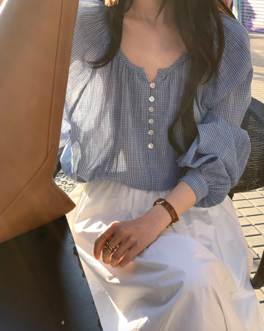 Shell button checkered blouse