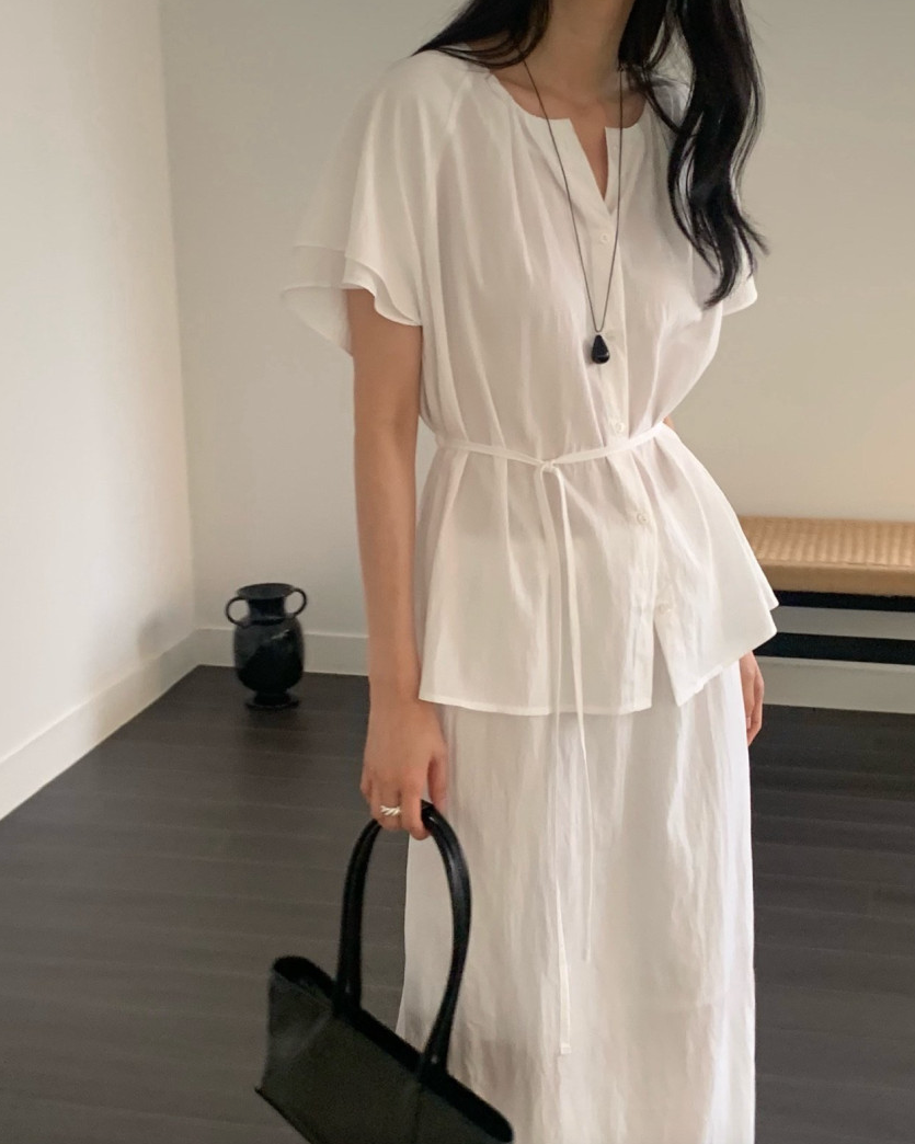 Wing sleeves blouse/ Skirt