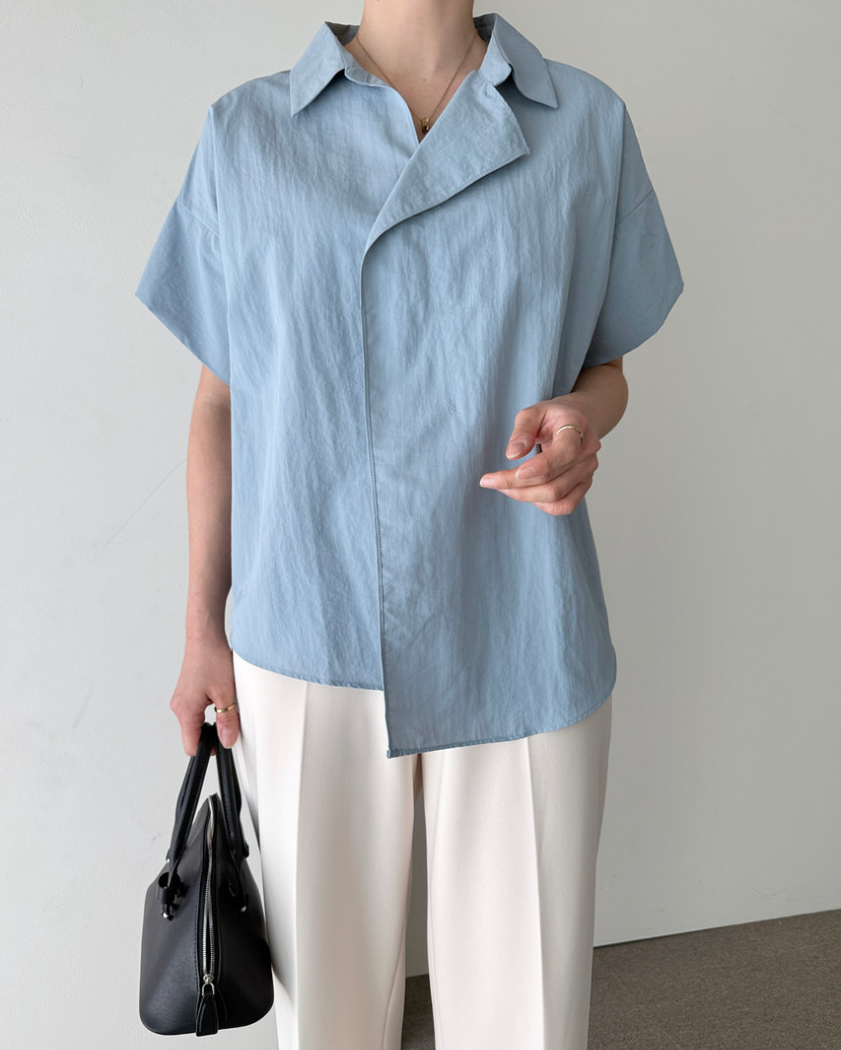 Nylon collar blouse