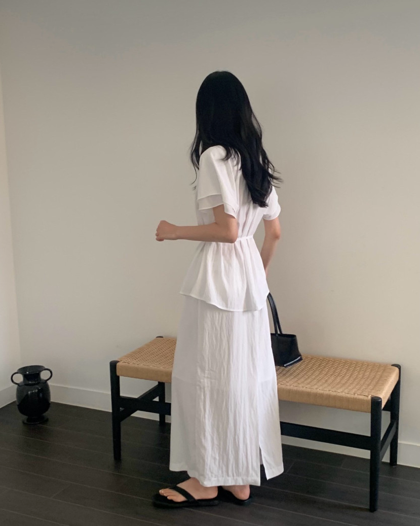 Wing sleeves blouse/ Skirt