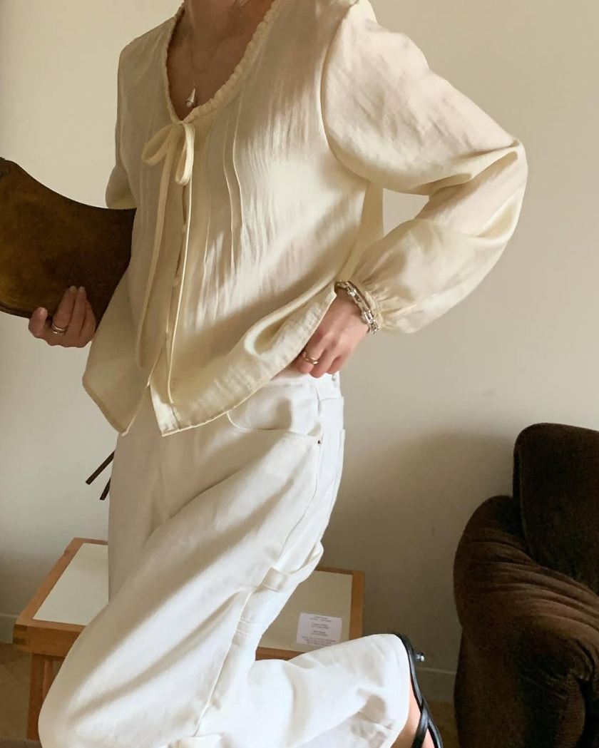 Lace neckline pintuck blouse