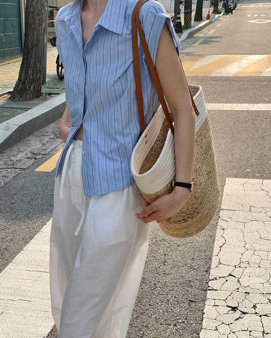 Cap sleeves shirt