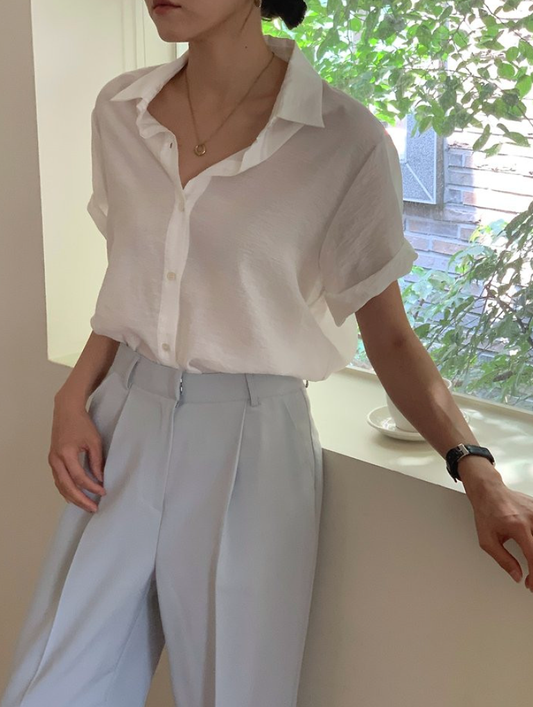 Silky half sleeves blouse