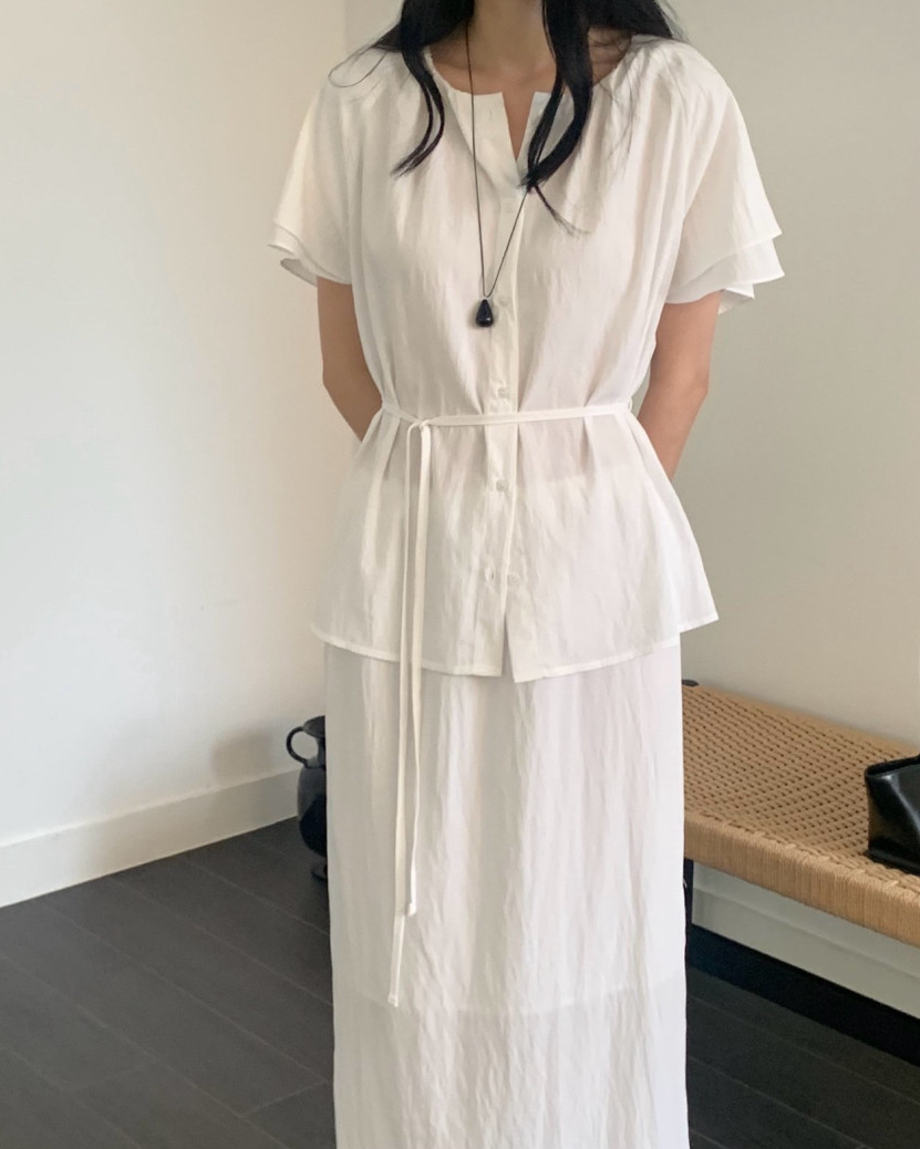 Wing sleeves blouse/ Skirt