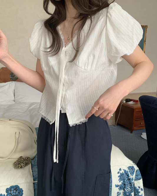 Romantic puff sleeves blouse