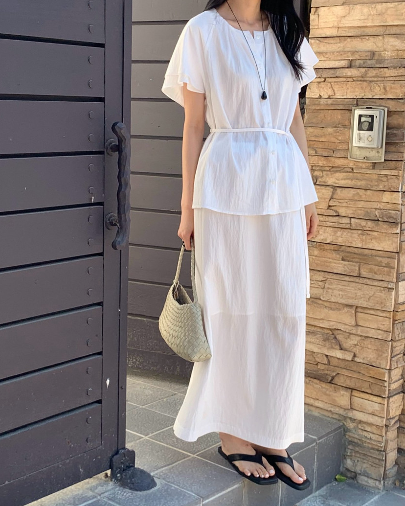 Wing sleeves blouse/ Skirt