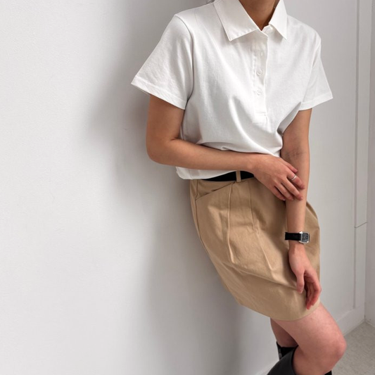 Contrast collar T-shirt