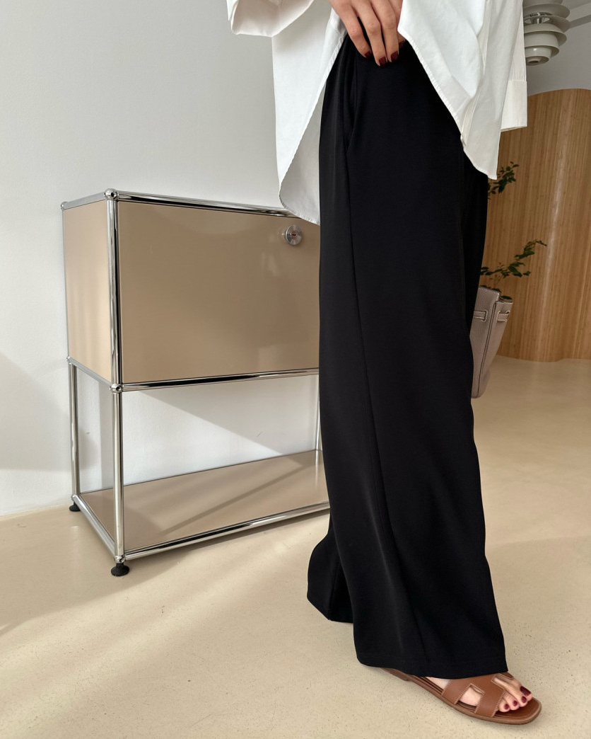 Silky wide pants