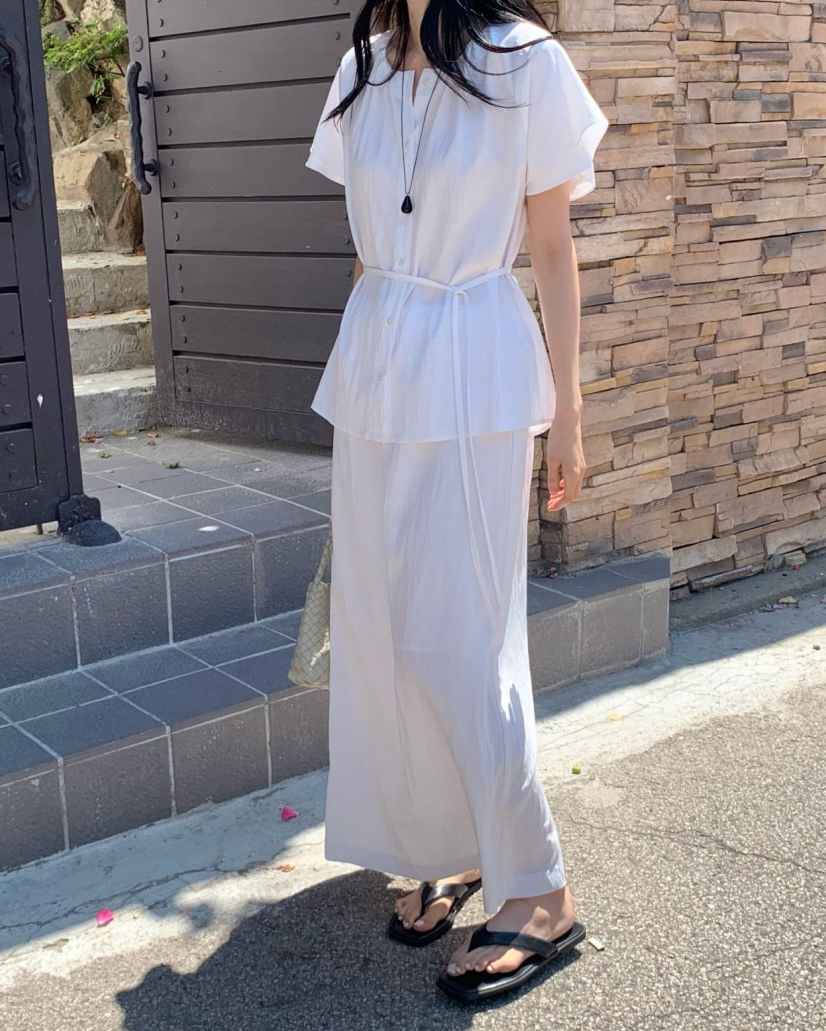 Wing sleeves blouse/ Skirt
