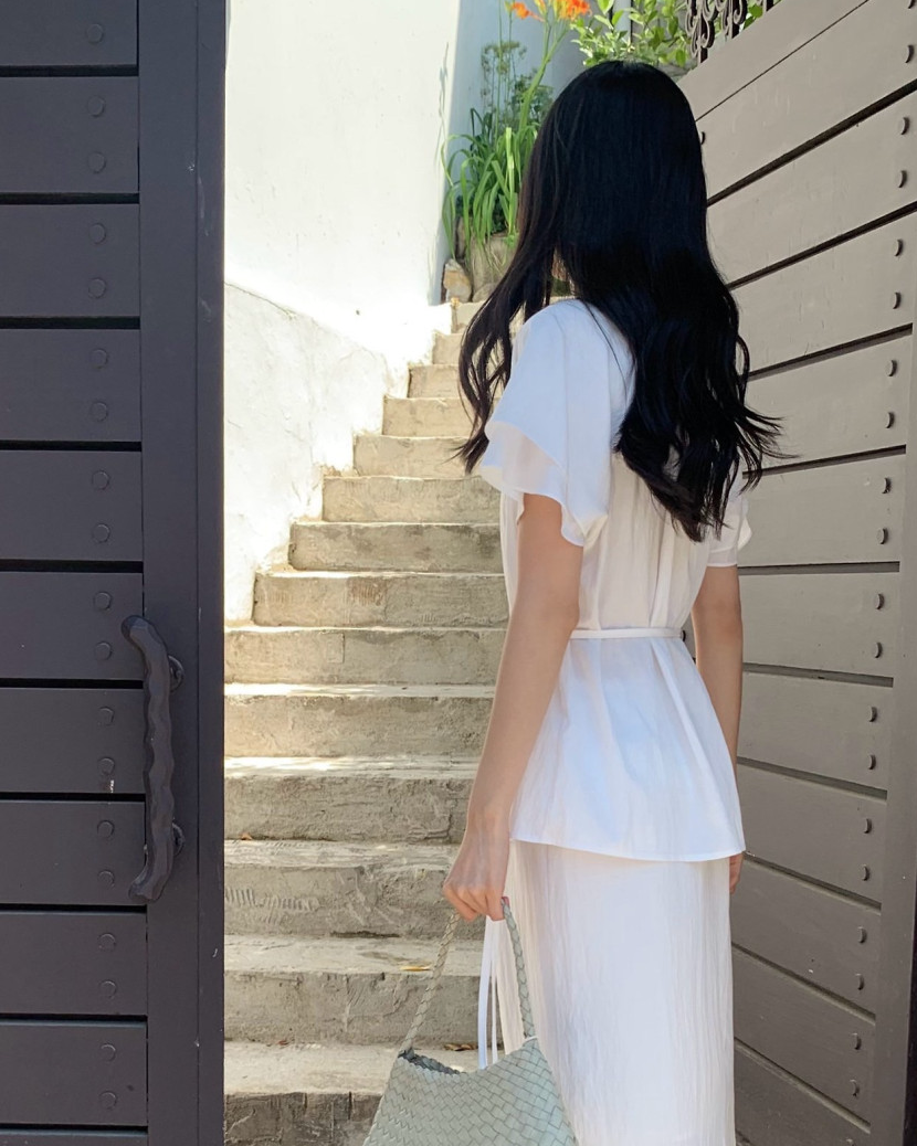 Wing sleeves blouse/ Skirt