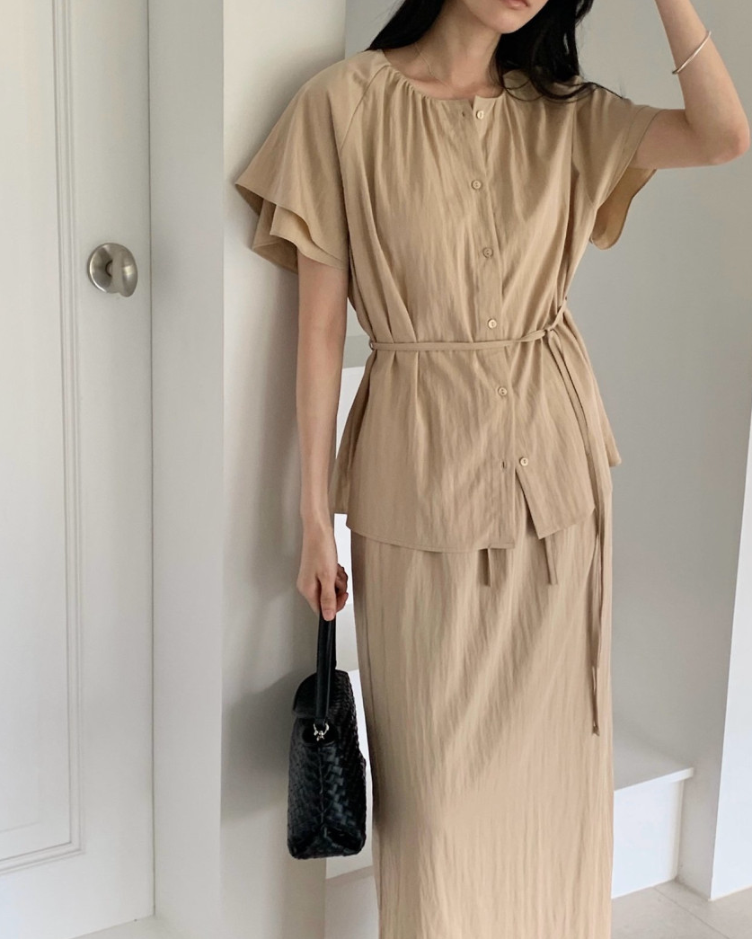 Wing sleeves blouse/ Skirt