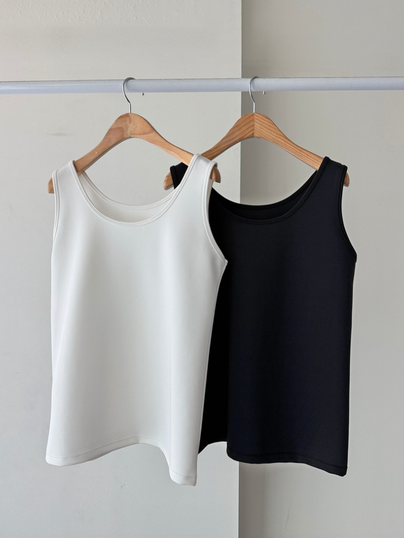 Jelly sleeveless top