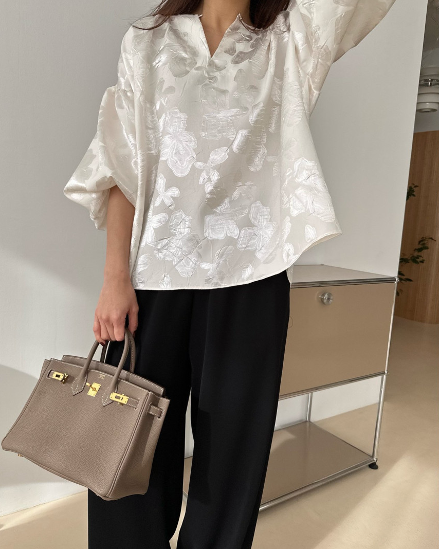 Silky wide pants