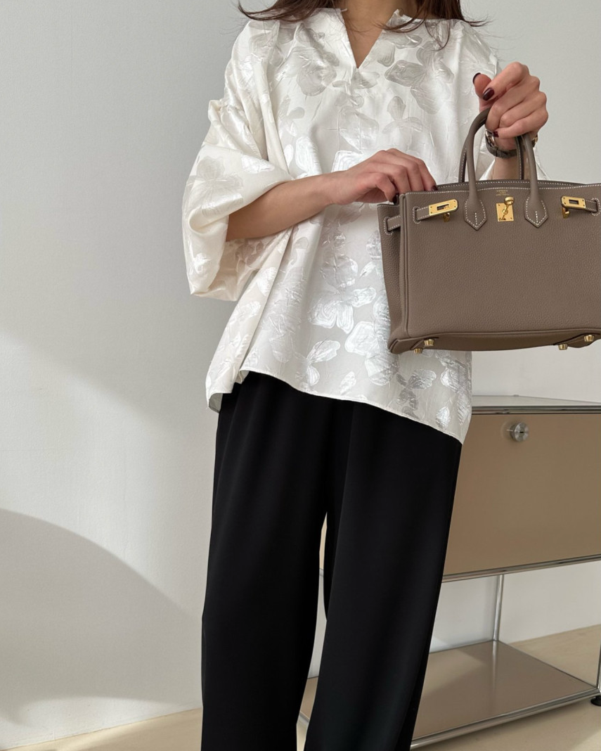 Silky wide pants