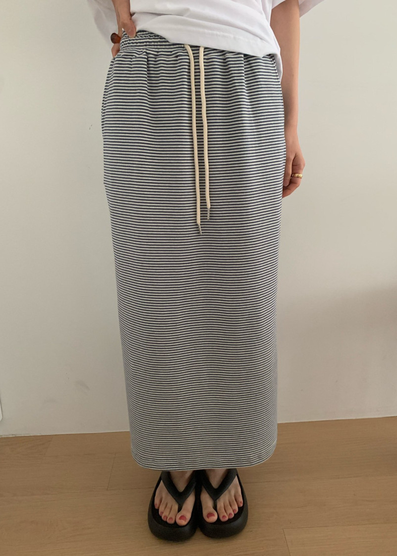 Ribbed long skirt