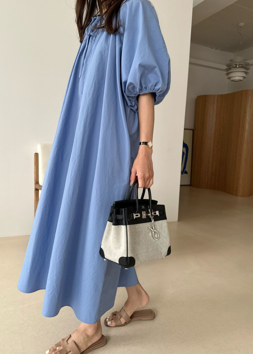 Puff sleeves dress