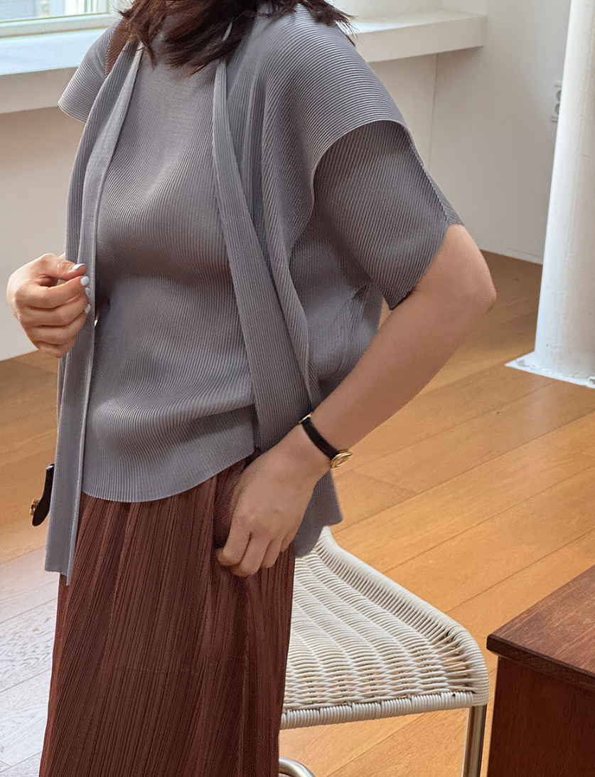 Shawl set pleats blouse