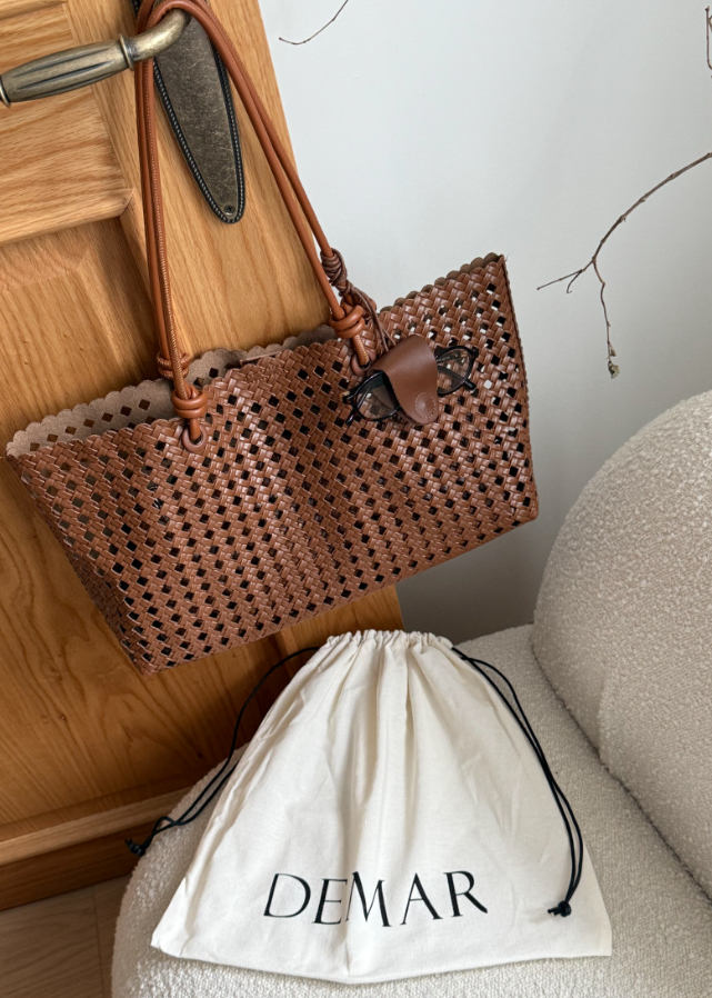 Eyelet shoulder bag