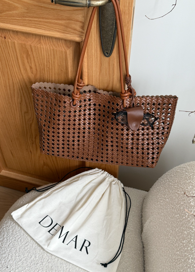 Eyelet shoulder bag