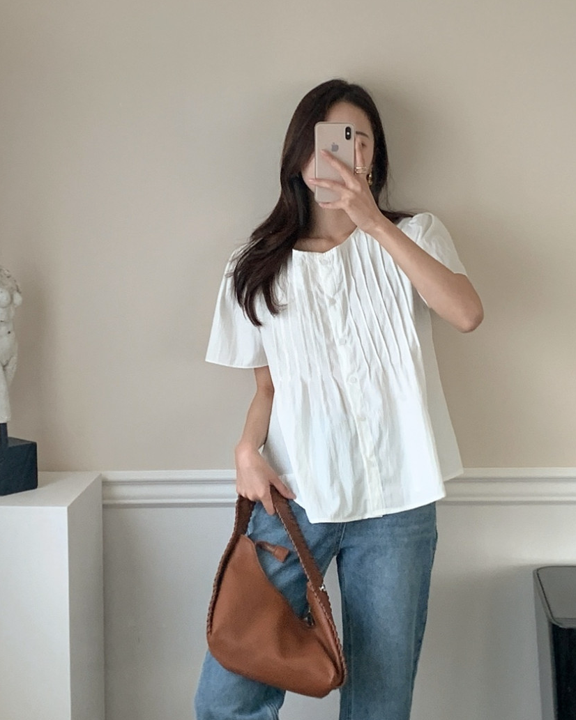 Pintuck blouse