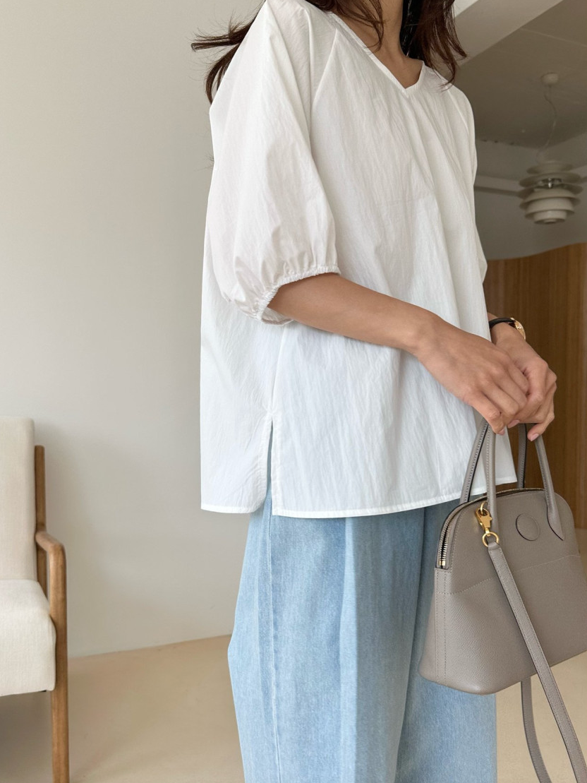 V neck puff sleeves blouse